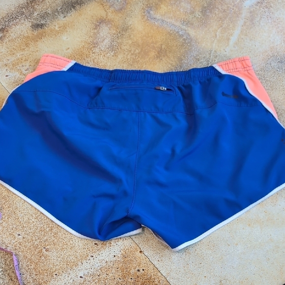 The North Face | Blue and Neon Pink Athletic Shorts Size XL - Picture 4 of 6